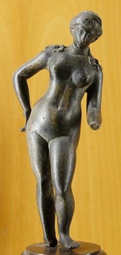 Bronzová socha Venuše.