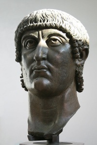 Busta císaře Konstantina.