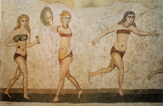 Antická mozaika sportujících žen v 
